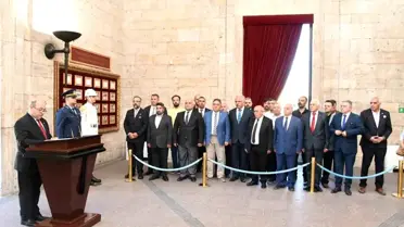 Matbaacılar Anıtkabir’de Ata’yı Andı
